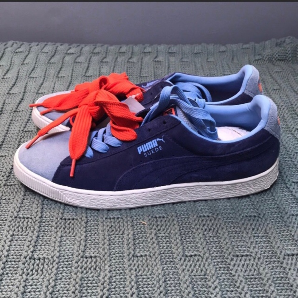 NWOT SUEDE PUMA SNEAKERS 👟